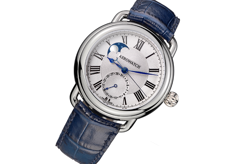 Aerowatch Adds Moon Phase Complication To Its 1942